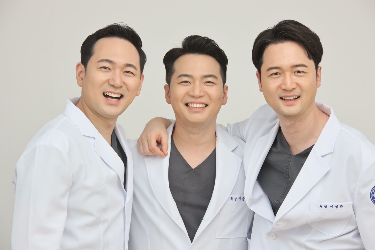 치과의사가 된 이희인 초대원장의 세 아들